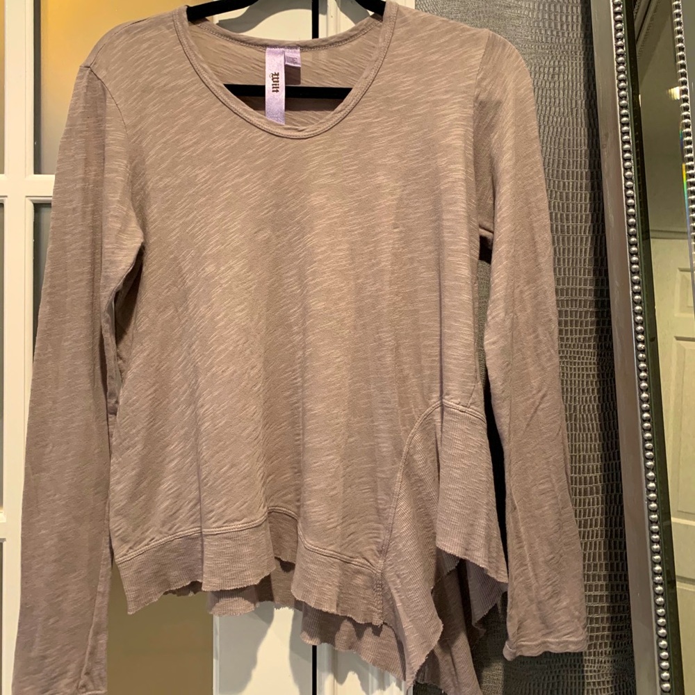 Taupe long sleeve cotton tee